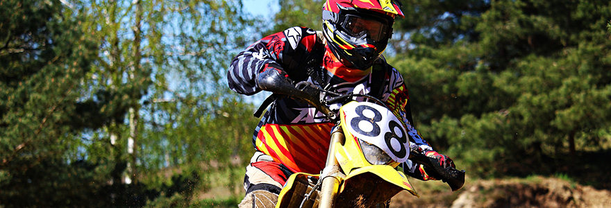 tenues de moto-cross